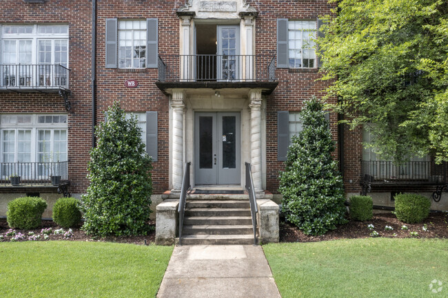 Building Photo - Audubon Manor