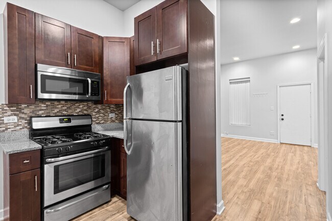 Foto del edificio - 1528 N Ashland Ave