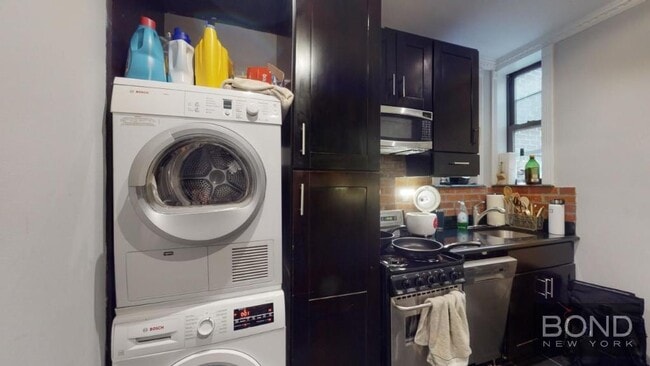 Foto del edificio - 219 E 23rd St