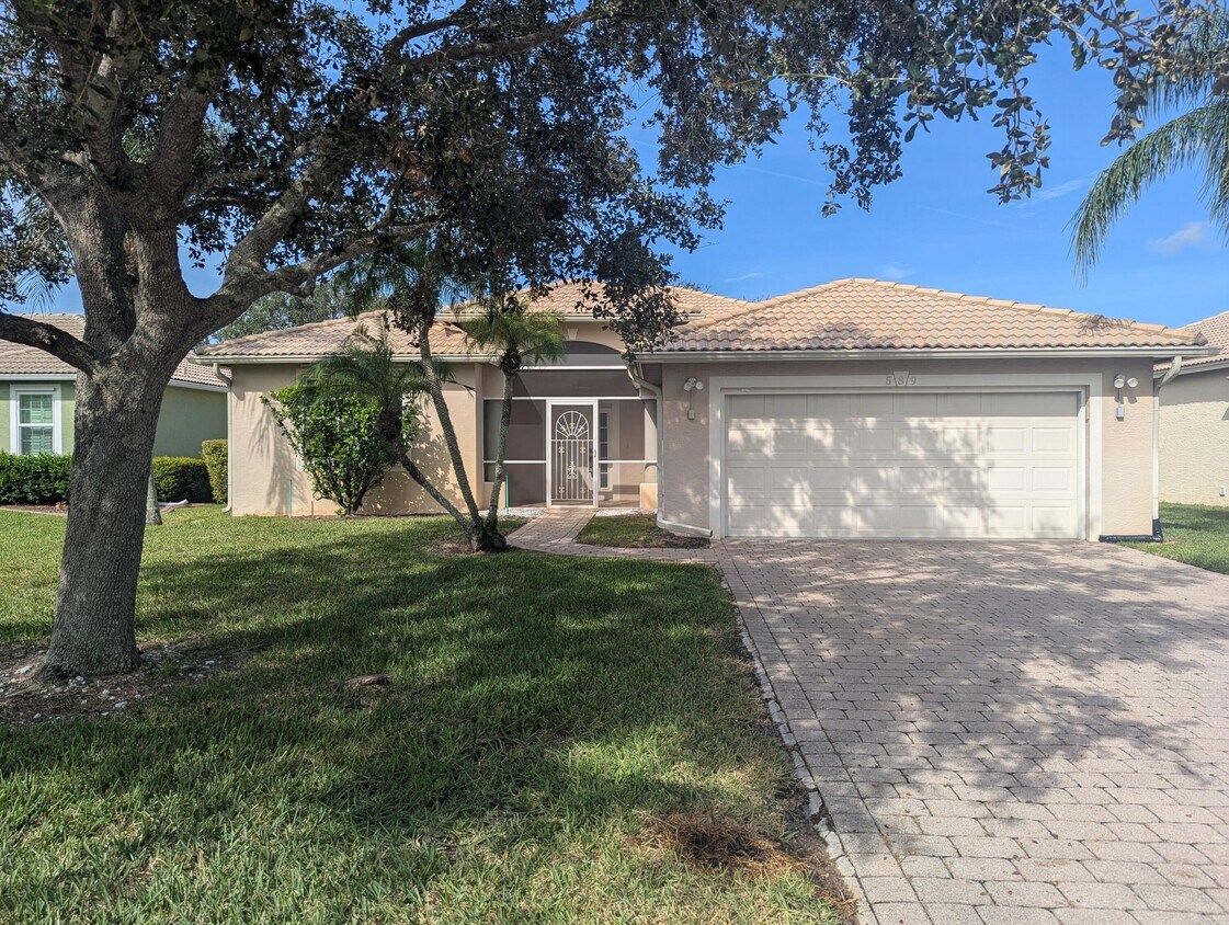Foto principal - 589 Waverly Cir