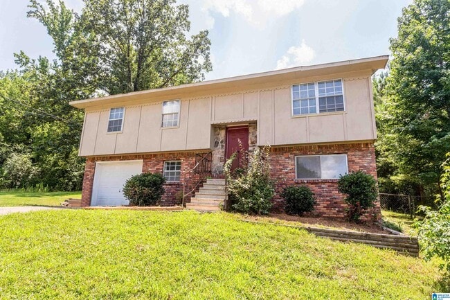 Building Photo - 4021 Debby Dr