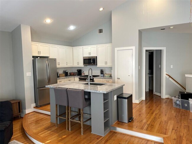 Foto del edificio - 9822 Samantha Suzanne Ct