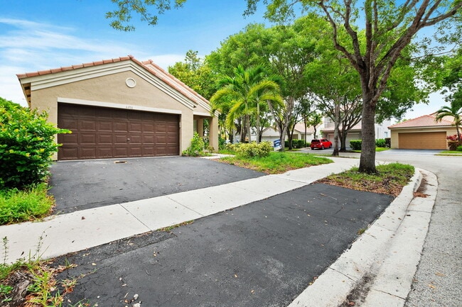 Foto del edificio - 4498 Dogwood Cir