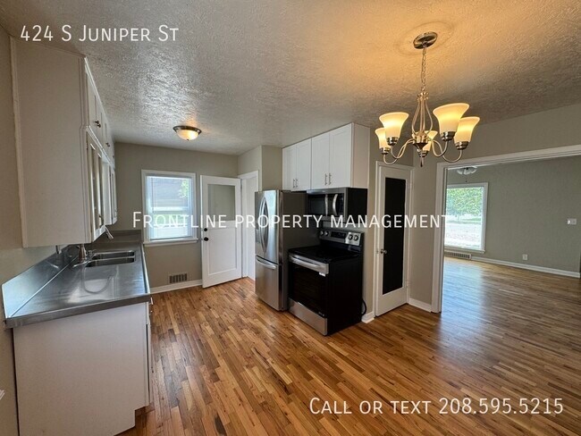 Building Photo - 424 S Juniper St