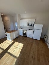 Building Photo - 678 Nile River Dr