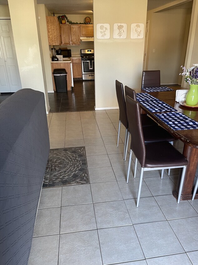 Foto principal - 9576 Waverly Dr