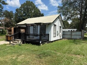 Building Photo - 25775 Marella Dr
