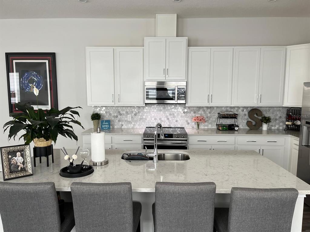 Foto del edificio - 8553 Dubochet St