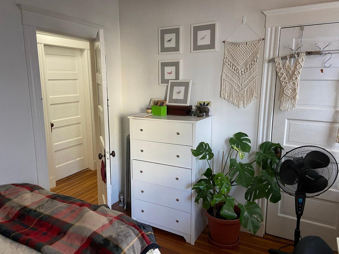 Primary Photo - 10 Cambridge Ter