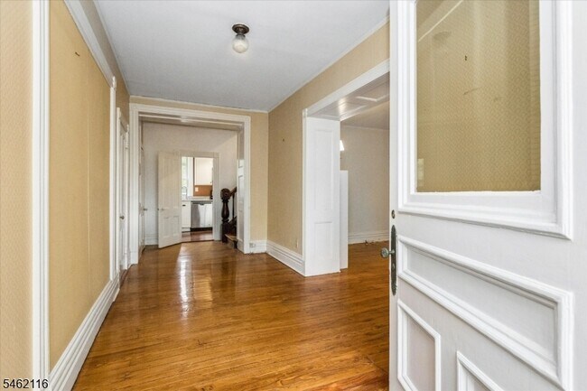Foto del edificio - 145 Watchung Ave