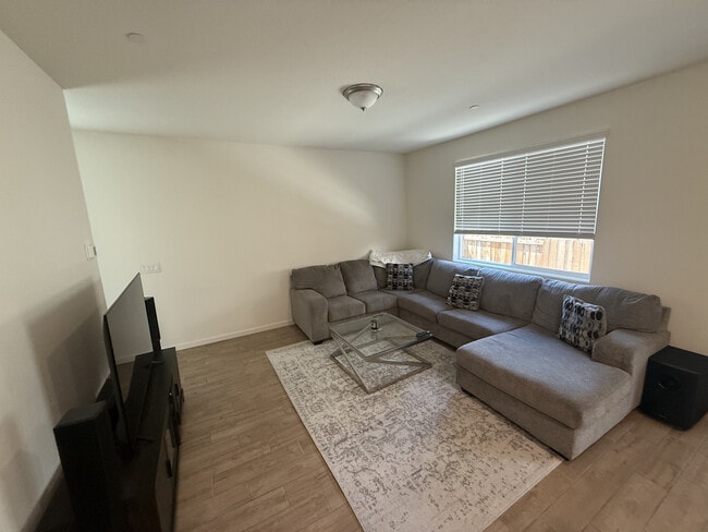 Living room - 6390 E Meritage Dr