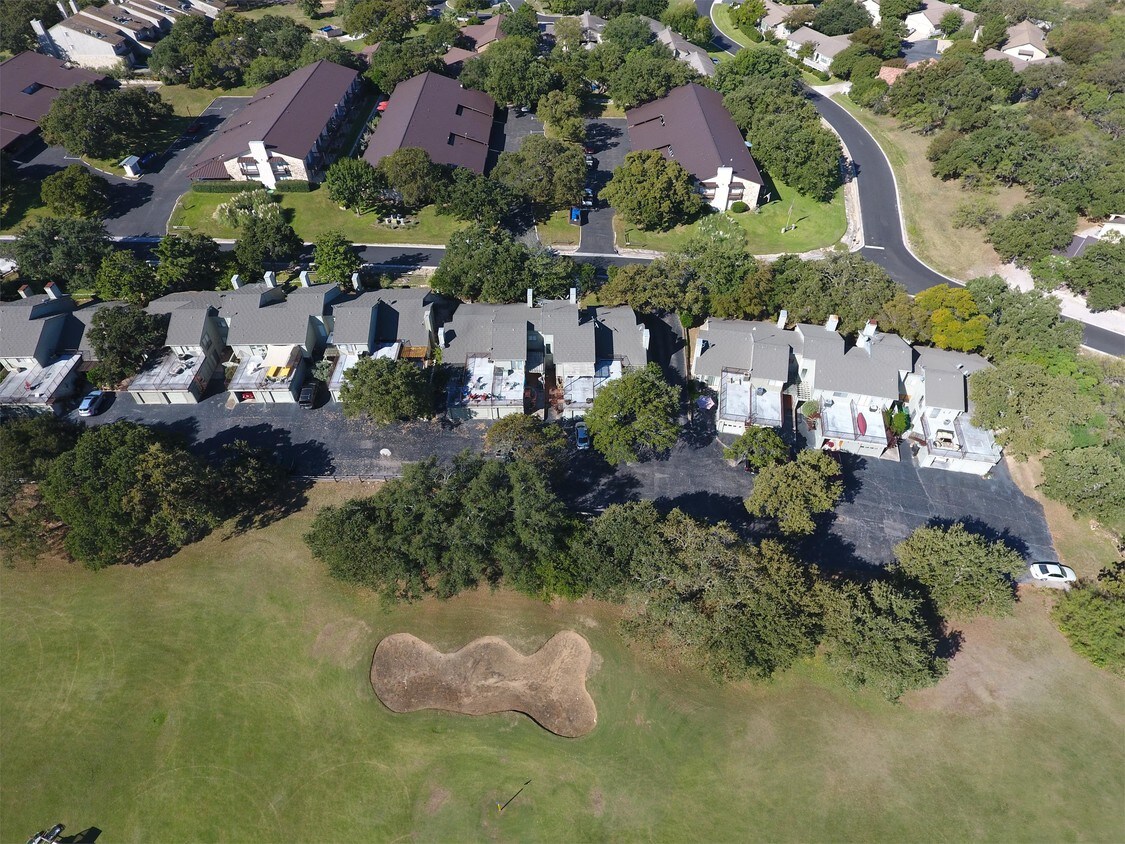 1205 Hi Stirrup, Horseshoe Bay, TX 78657 Townhouse for Rent in