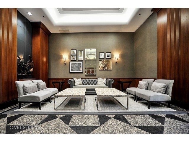 Foto del edificio - 545 N Dearborn St