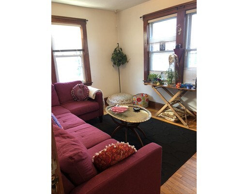 Primary Photo - 59 Chestnut St
