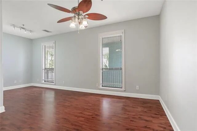 Building Photo - 951 Marina Dr