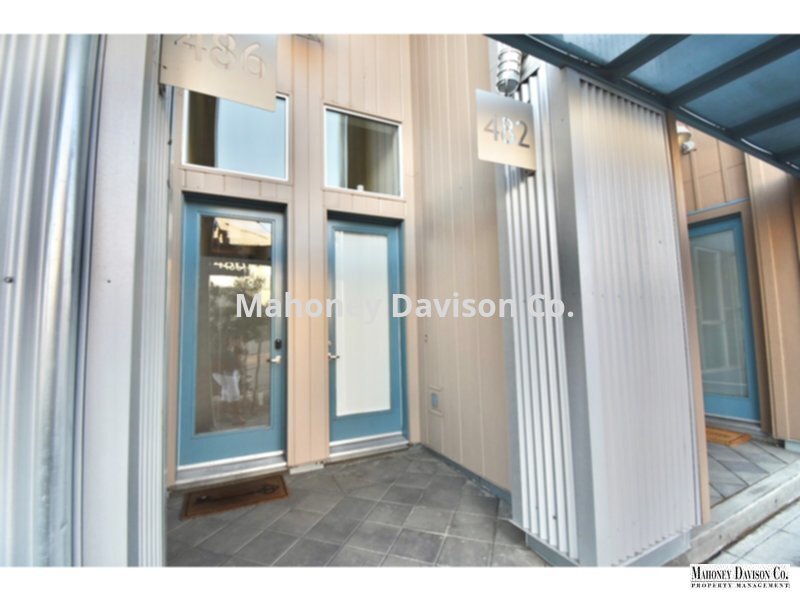 Foto principal - 482 1st St