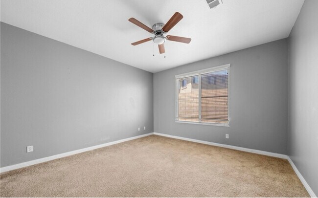 Foto del edificio - 14584 Sleepy Creek Dr