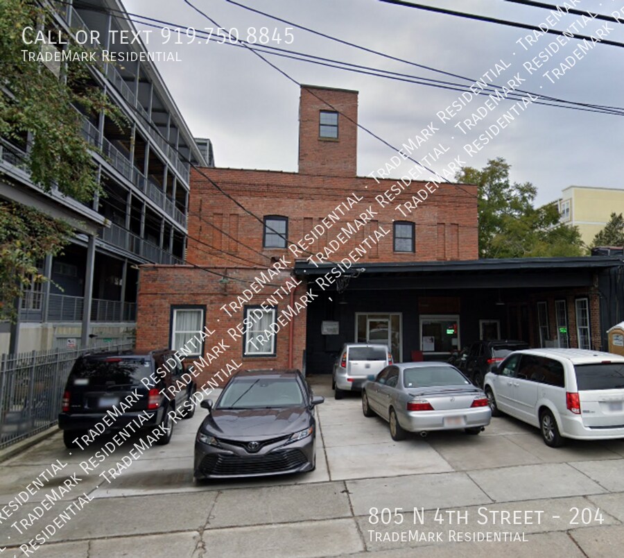 Primary Photo - 805 N 4th St