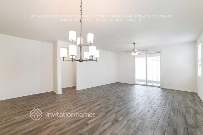 Foto del edificio - 19444 W Solano Dr