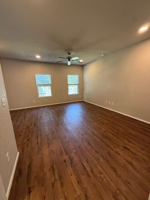 Building Photo - 5074 W Claxton Cir