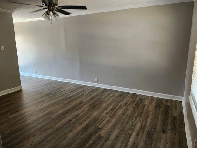 Building Photo - 2020 Watts Rd