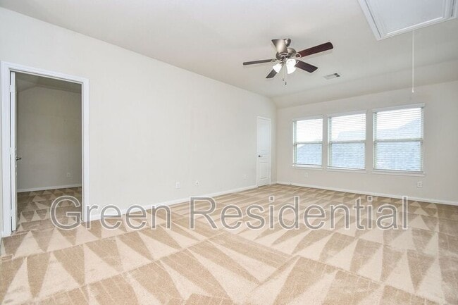 Building Photo - 30217 Live Oak Way