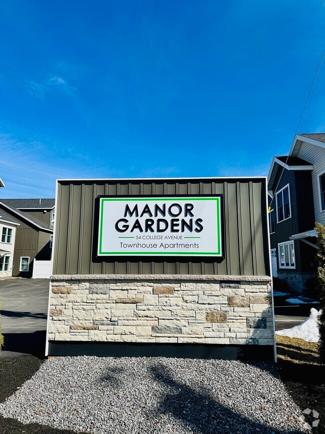 Building Photo - Manor Gardens