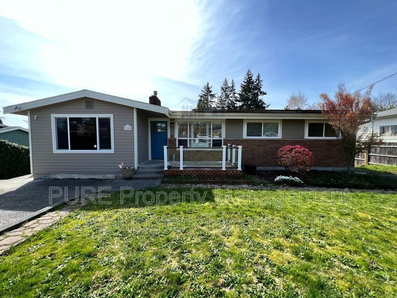 Foto principal - 2128 Seaview Ave W