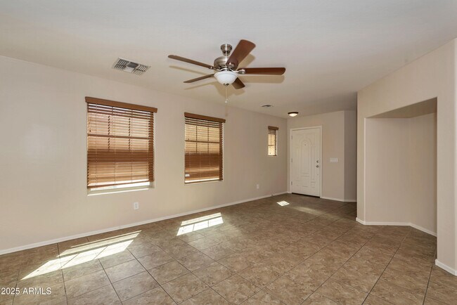 Foto del edificio - 2250 S Ponderosa Dr