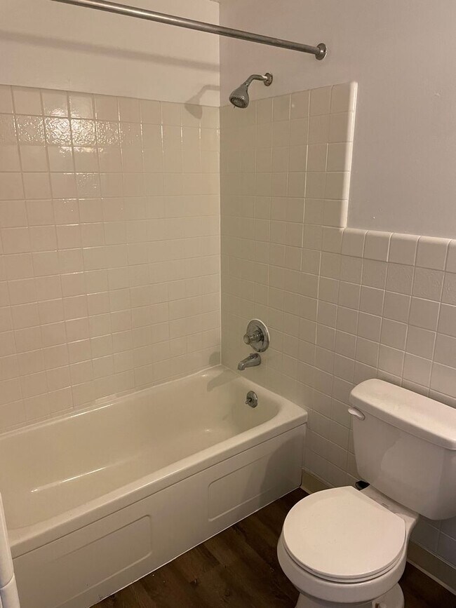 Foto del edificio - 3 Bedroom/1 1/2 Bath Home In Huber Heights