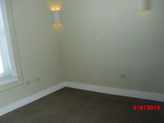 Bedroom - 122 S Main St