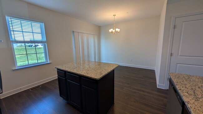 Foto del edificio - Nearly New 3-Bedroom Townhome in Hanover