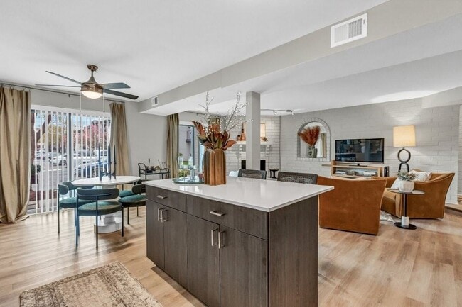 Building Photo - Albion on Lake Cook