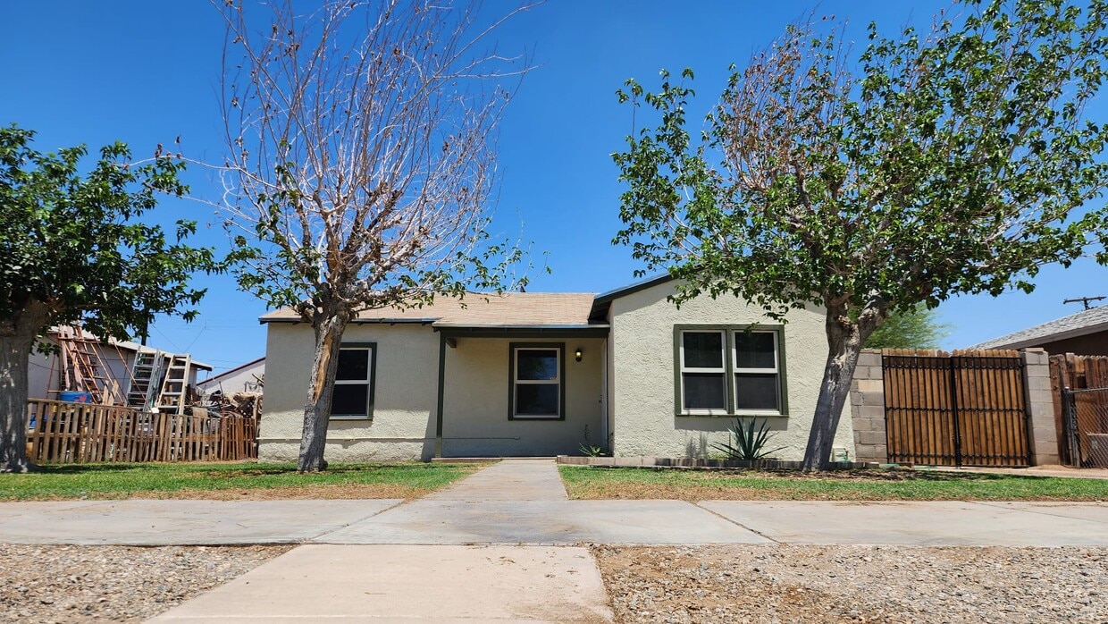 Foto principal - 1451 S 6th Ave