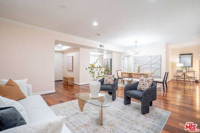 Foto del edificio - 616 S Wilton Pl