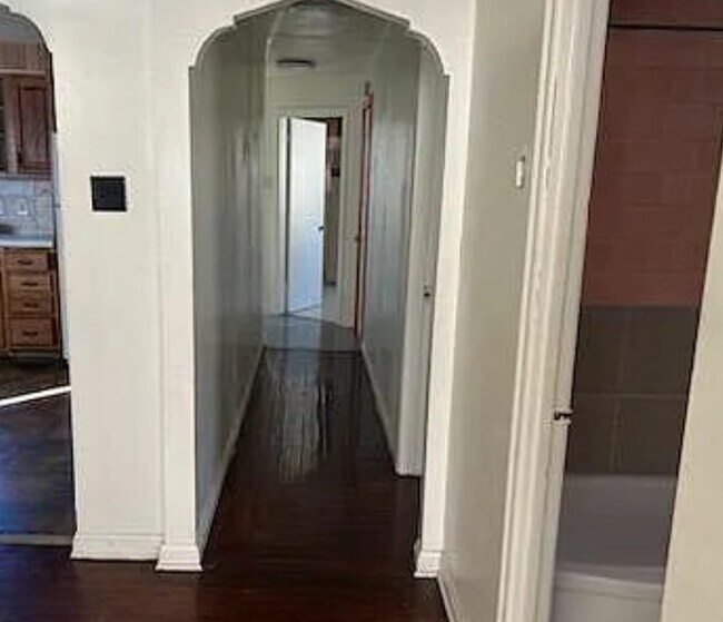 Foto del edificio - 315 W 11th St