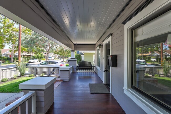 Foto del edificio - Gorgeous Home in Old Towne Orange