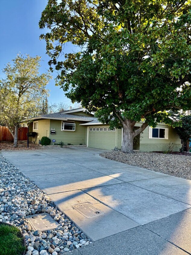 Photo - 4214 Zephyr Way (Sacramento, CA)