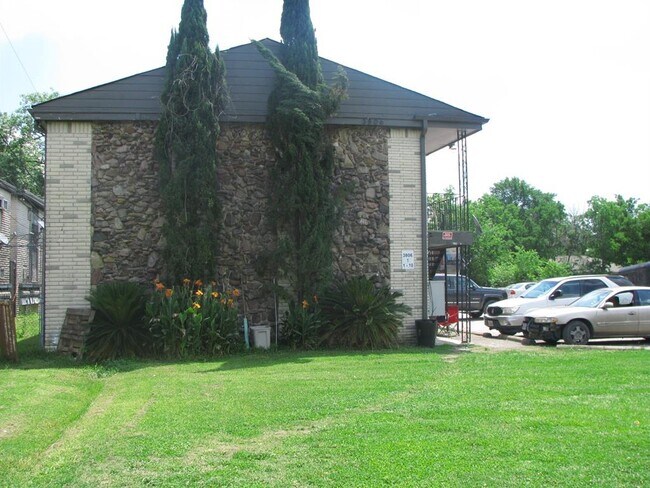 Foto del edificio - 3812 Wipprecht St