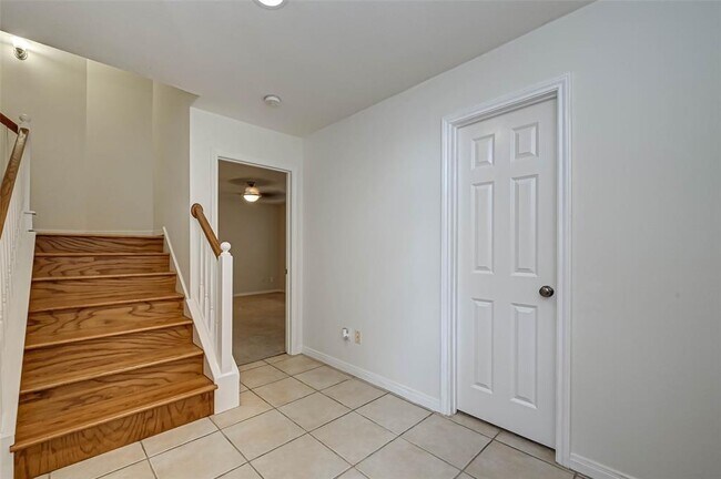 Building Photo - 1425 Oneil St