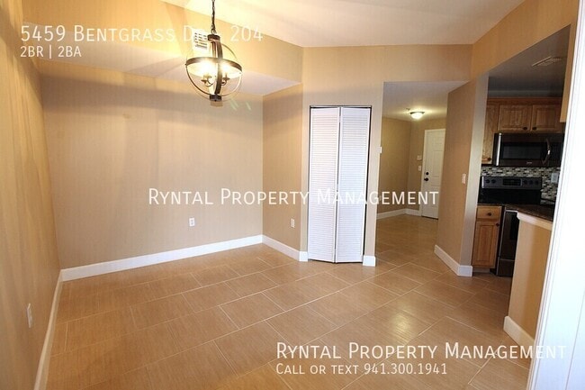 Foto del edificio - 5459 Bentgrass Dr