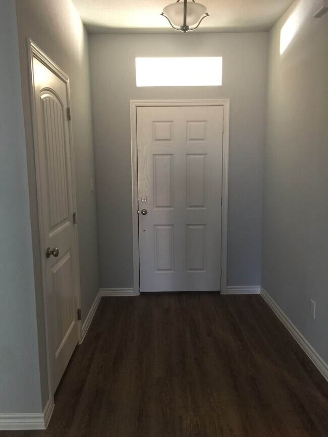 Photo - 792 E Northside Dr House