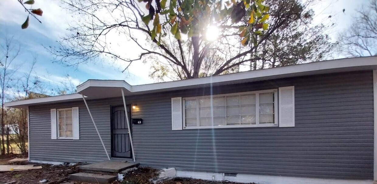 Primary Photo - 631 Cooper Rd