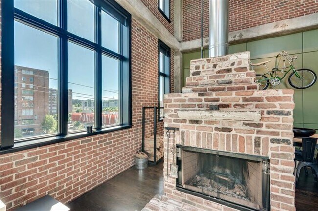 Foto del edificio - 660 Glenaire Walk SE