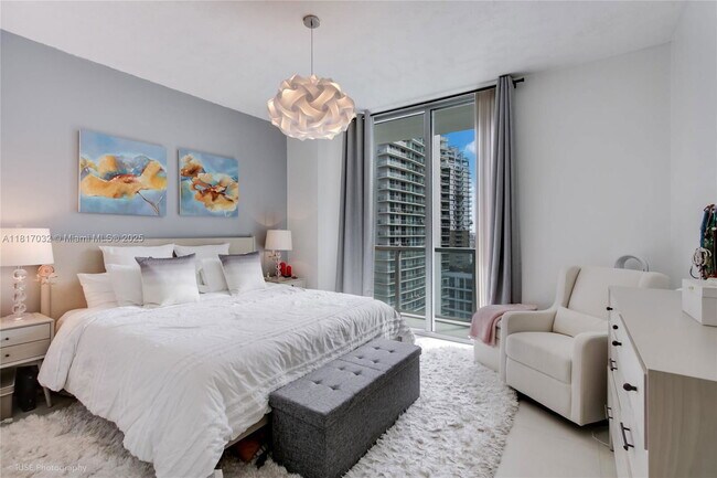 Foto del edificio - 79 SW 12th St