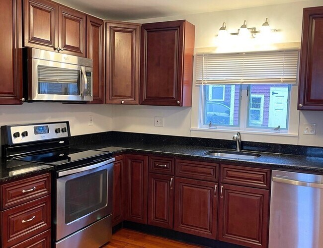 43 Franklin St, Salem, MA 01970 Townhome Rentals in Salem MA