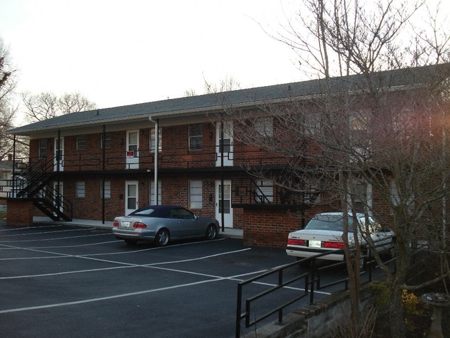 308 Nw Highland Ave Cleveland Tn 37311 Apartments Building Photo 308 Nw Highland Ave