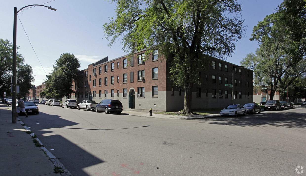 Building Photo - Old Colony Apartments