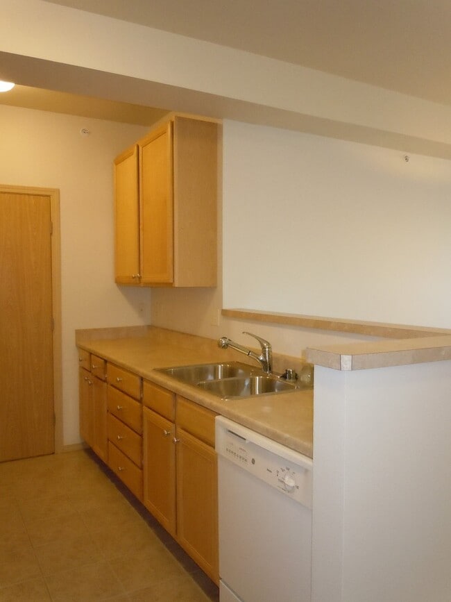 Building Photo - 508 Darby Dr