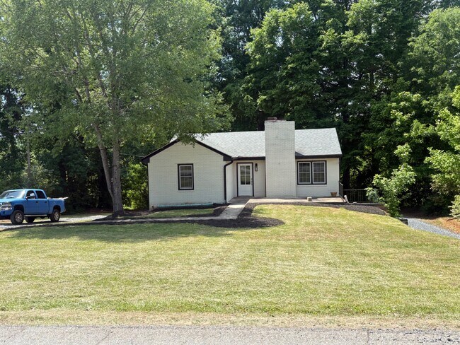 Foto del edificio - 1532 Rivermont Hts Rd